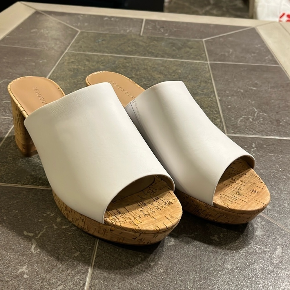 Aerosoles White Leather Cassy Platform Sandals Size 10 1/2.
